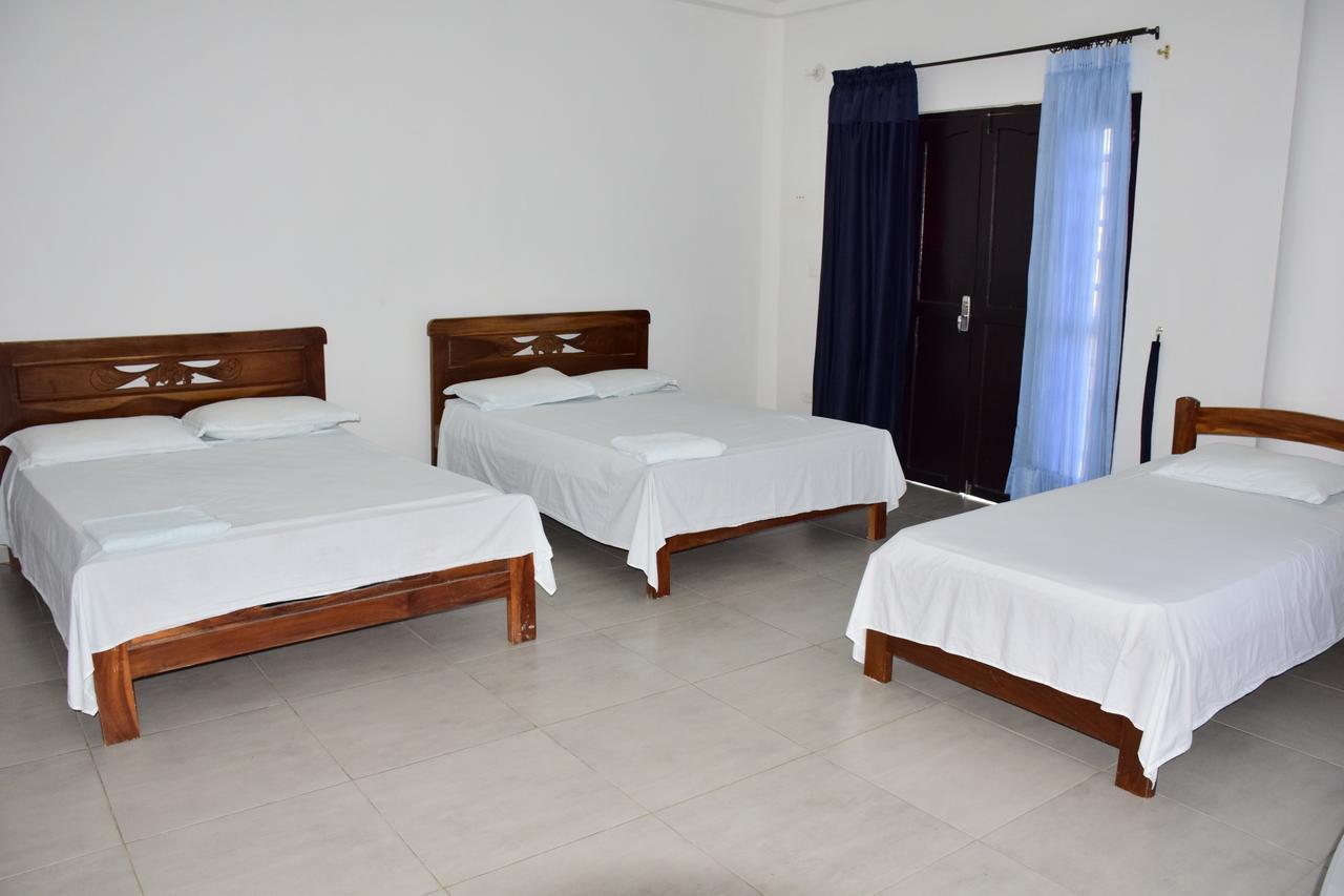 Hotel Plaza Real Montelibano Екстер'єр фото
